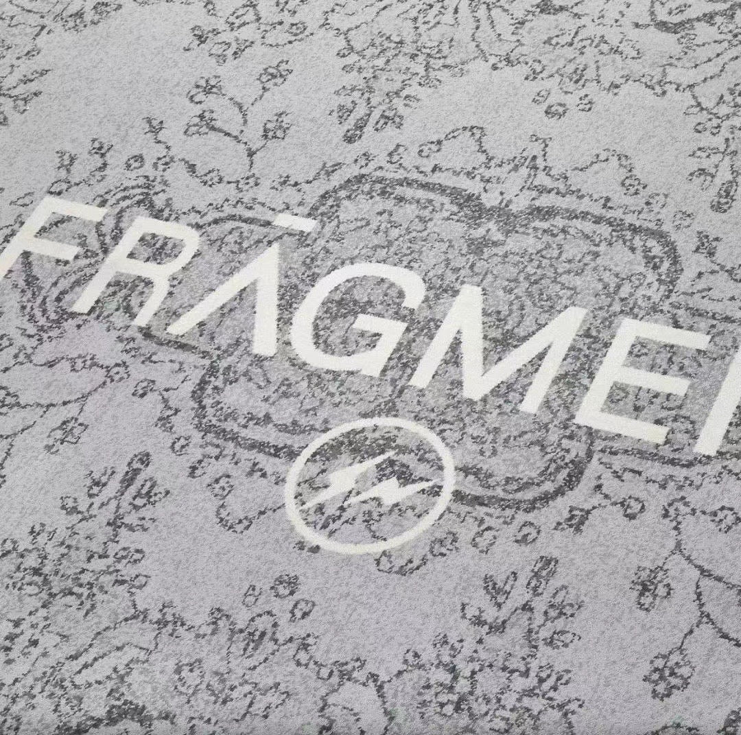 FRAGMENT RUG