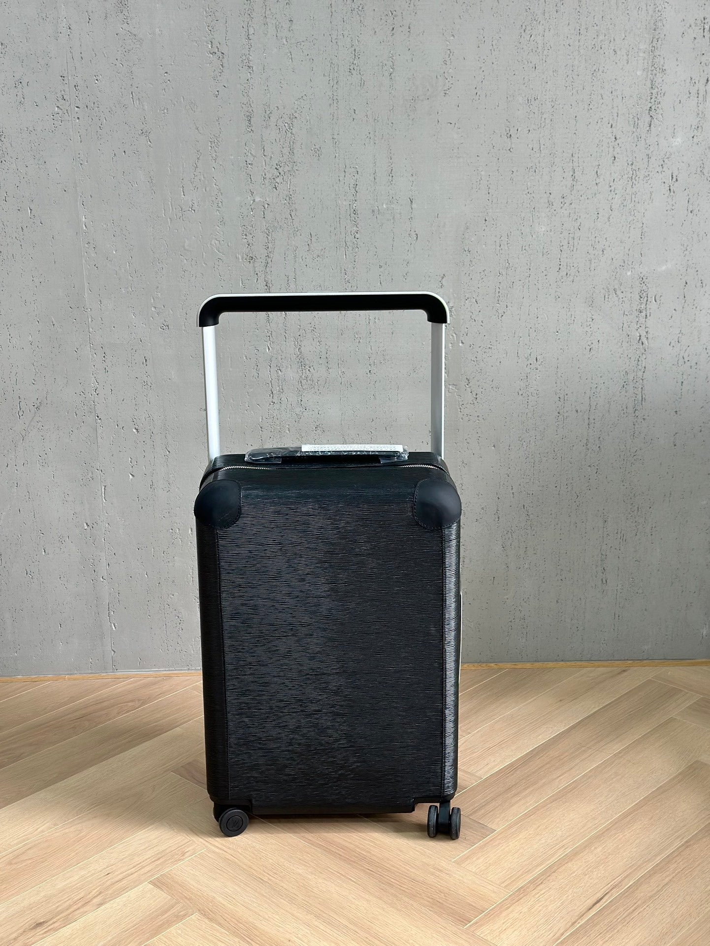 CUSTOM MONOGRAM EMBOSSED CABIN 37L HORIZON 55 SUITCASE
