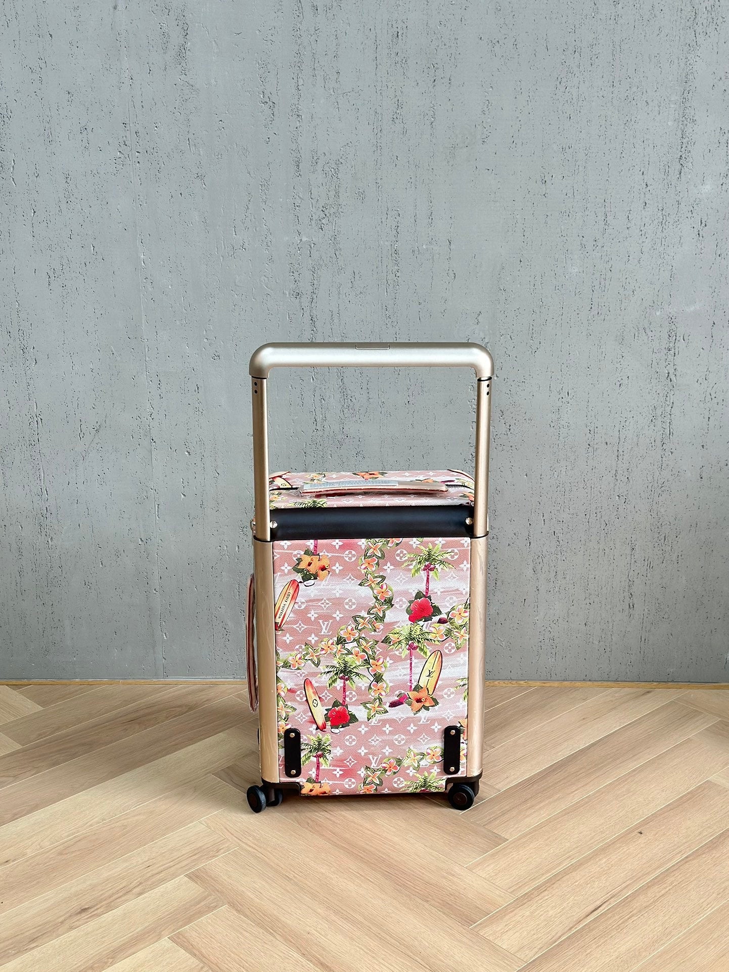 CUSTOM SUMMER SURFING CABIN 37L HORIZON 55 SUITCASE