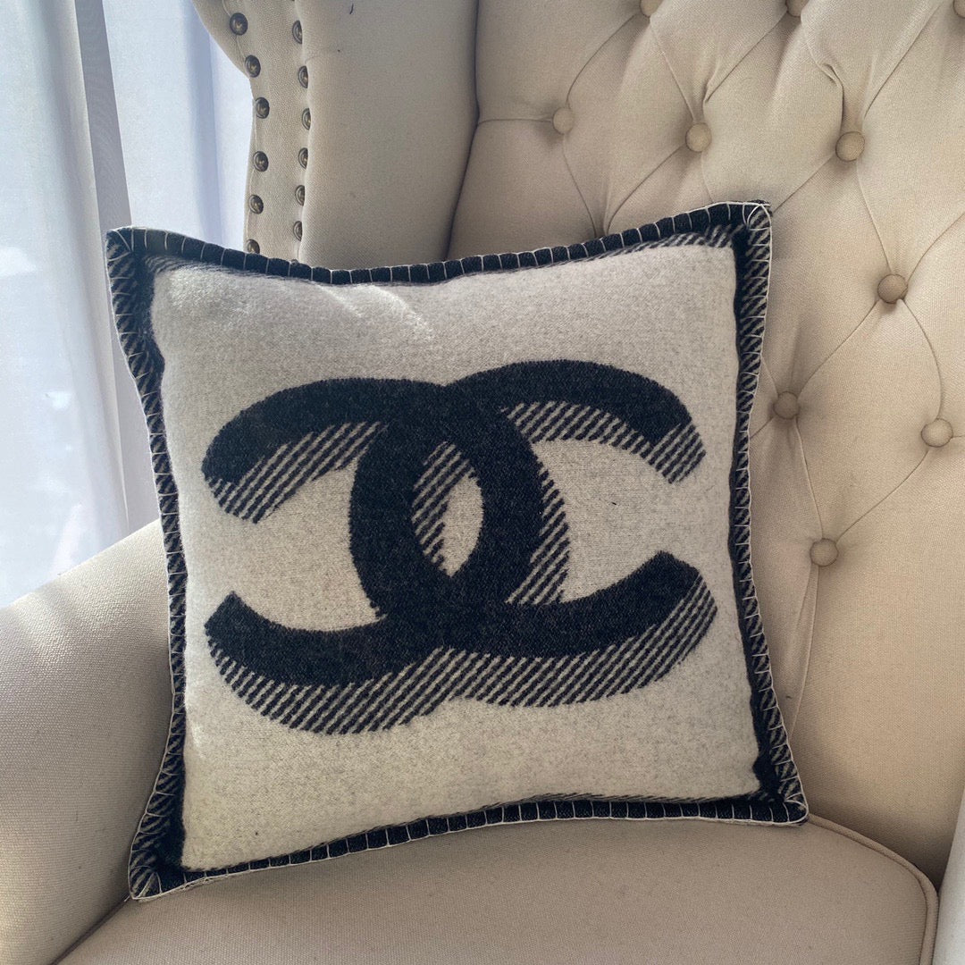 COCO WOOL THROW PILLOW 2.0