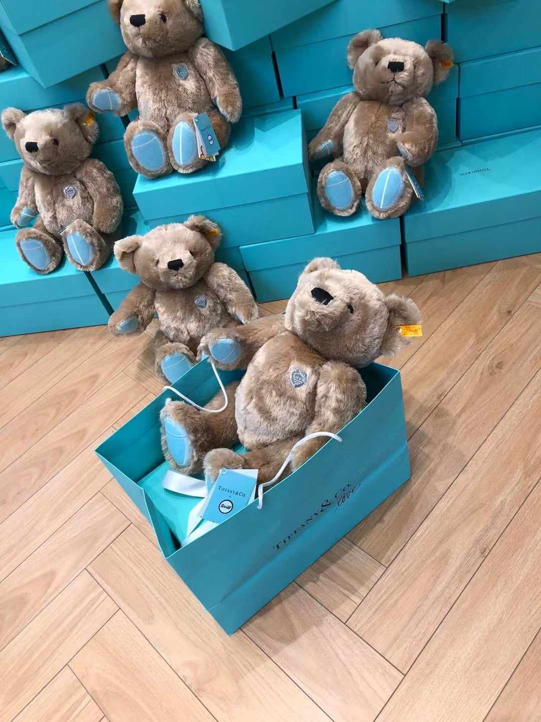 TIFFANY STEIFF TEDDY BEAR