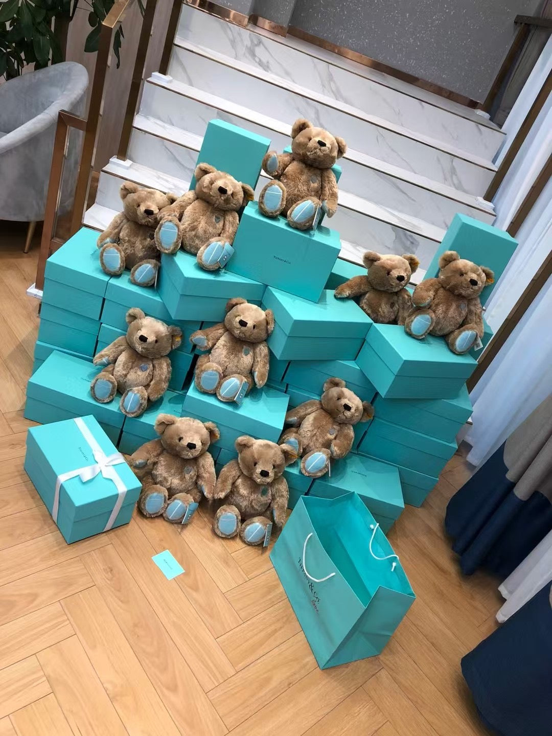 TIFFANY STEIFF TEDDY BEAR