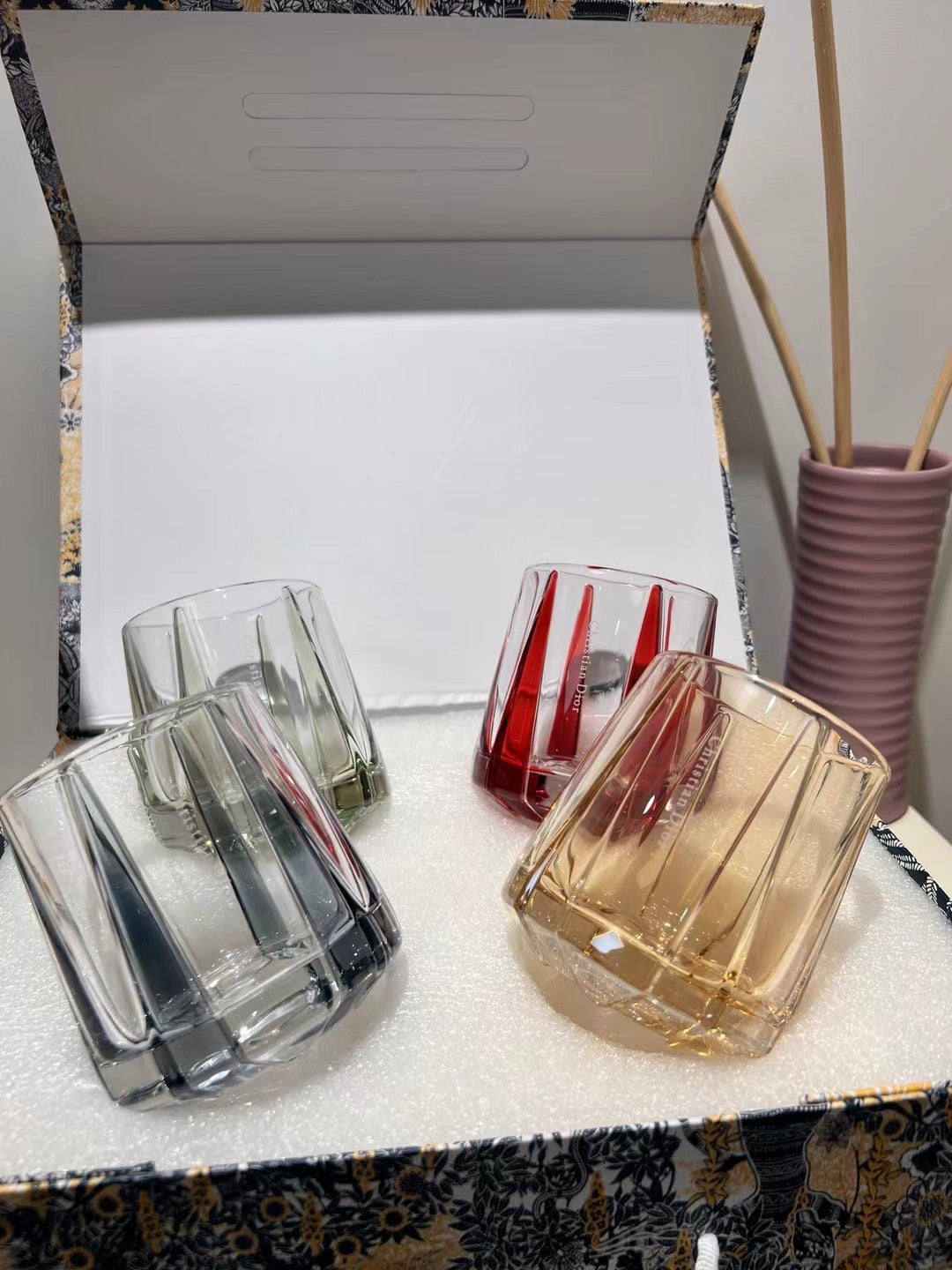 CHRISTIAN 4 GLASS CUP SET