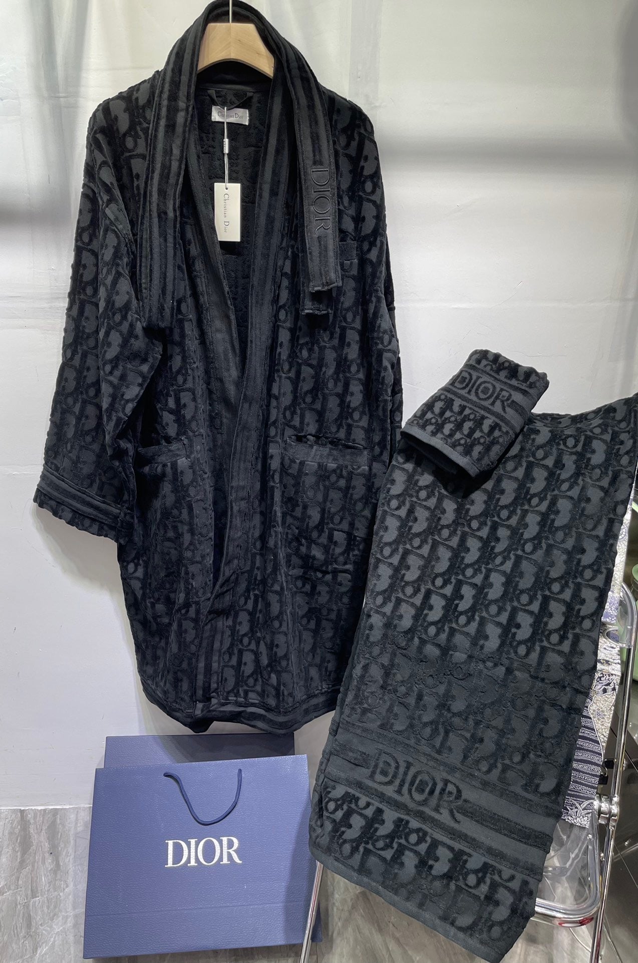 CHRISTIAN OBLIQUE BATH ROBE
