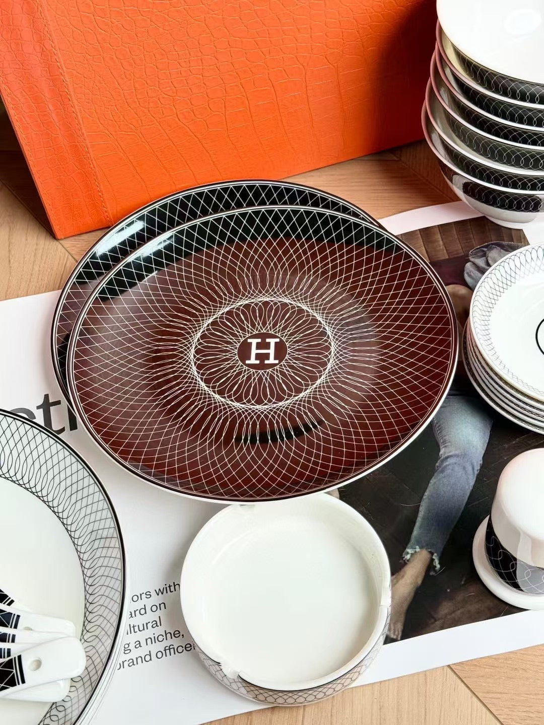CUSTOM HERMES DINING TABLEWARE SET