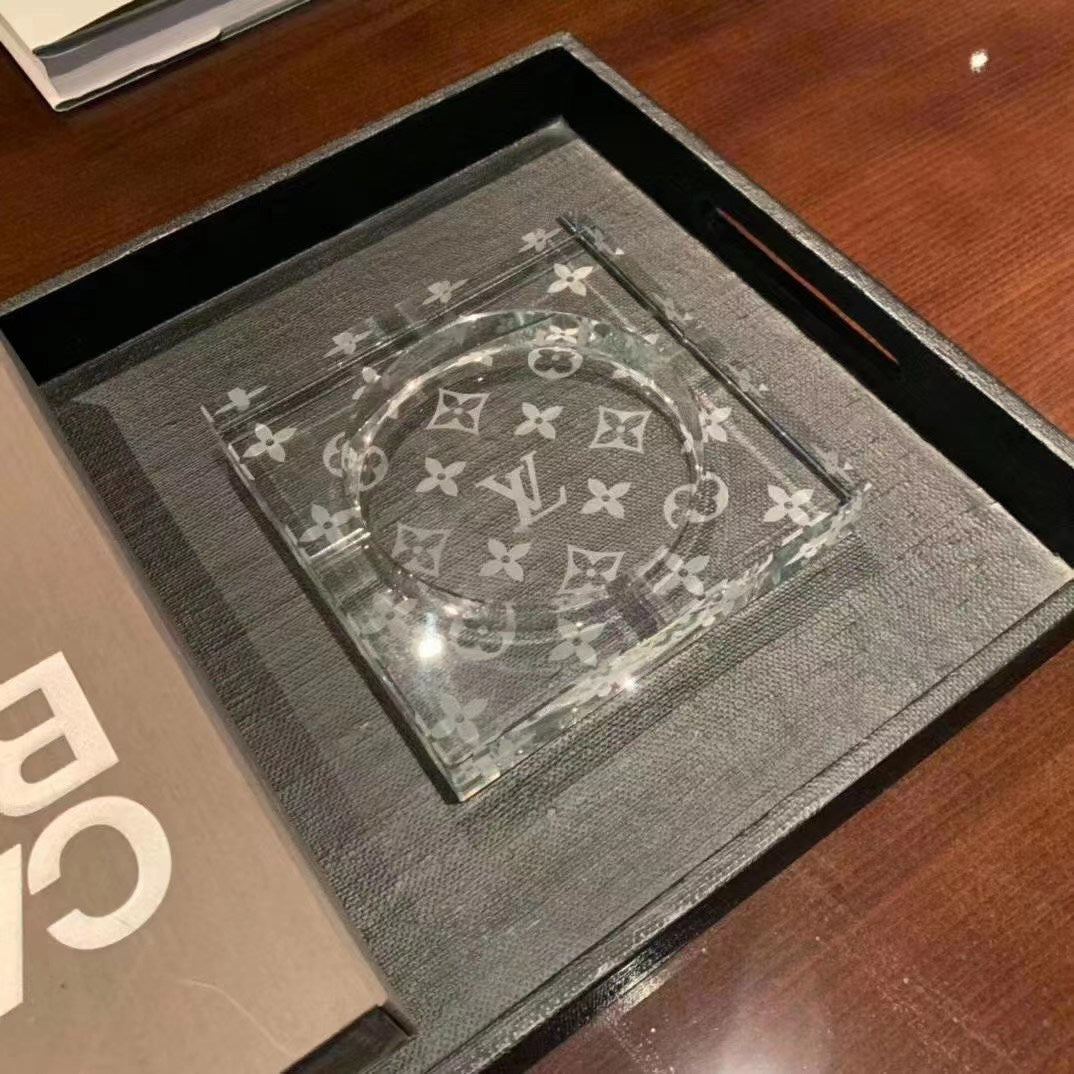 CUSTOM LV ASHTRAY