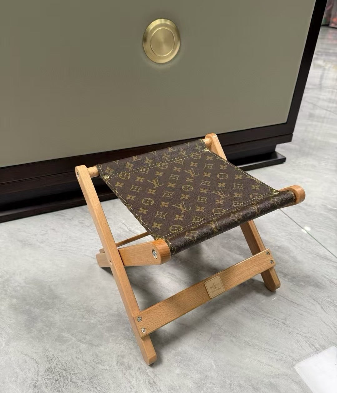 CUSTOM LV BARBECUE STOOL