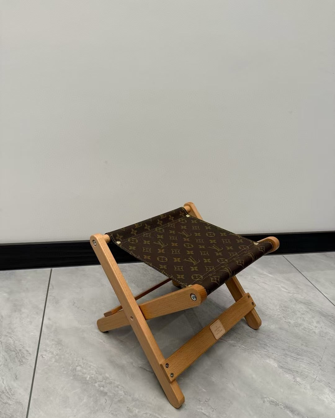 CUSTOM LV BARBECUE STOOL