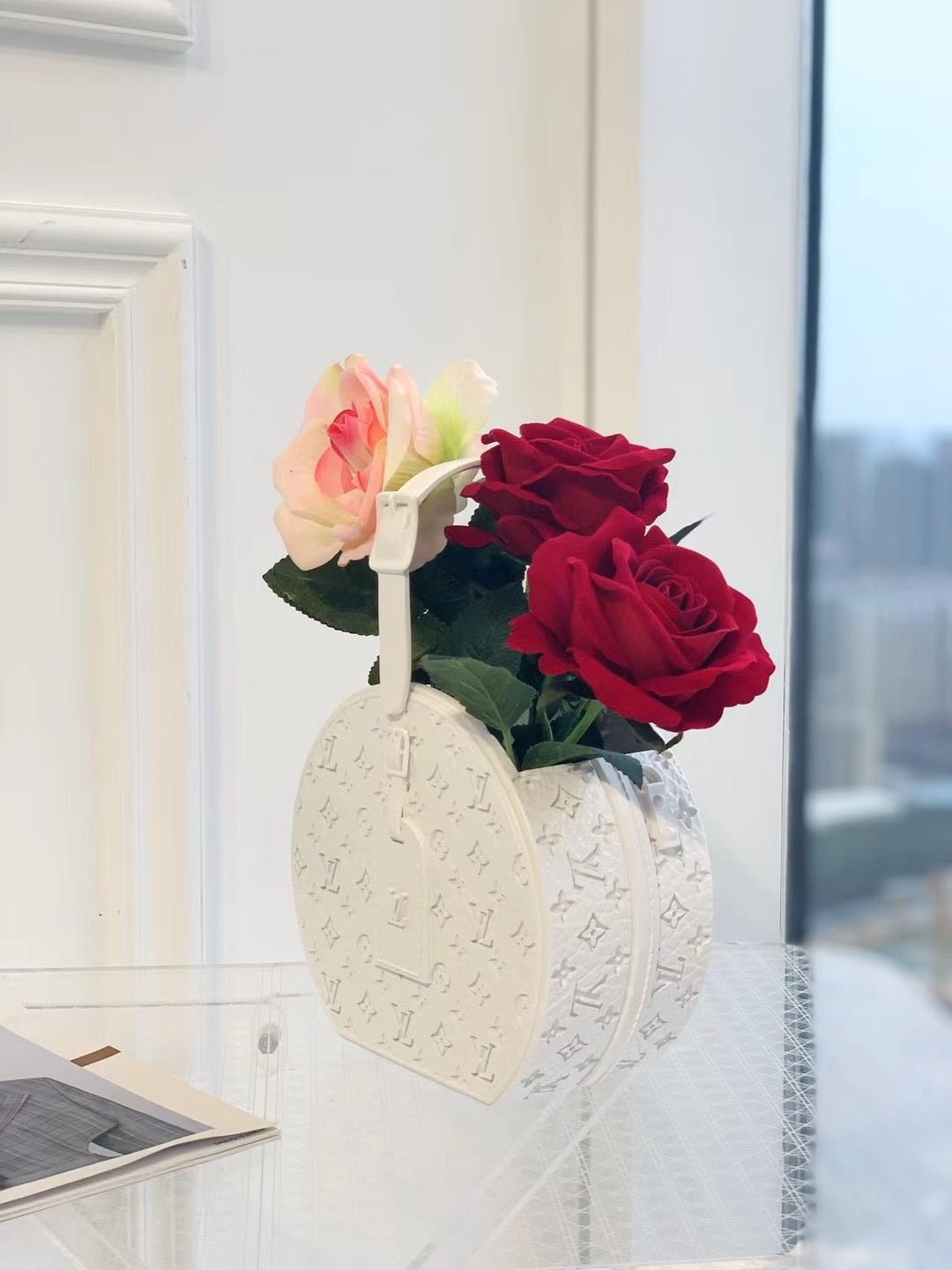 CUSTOM HAT BAG FLOWER VASE