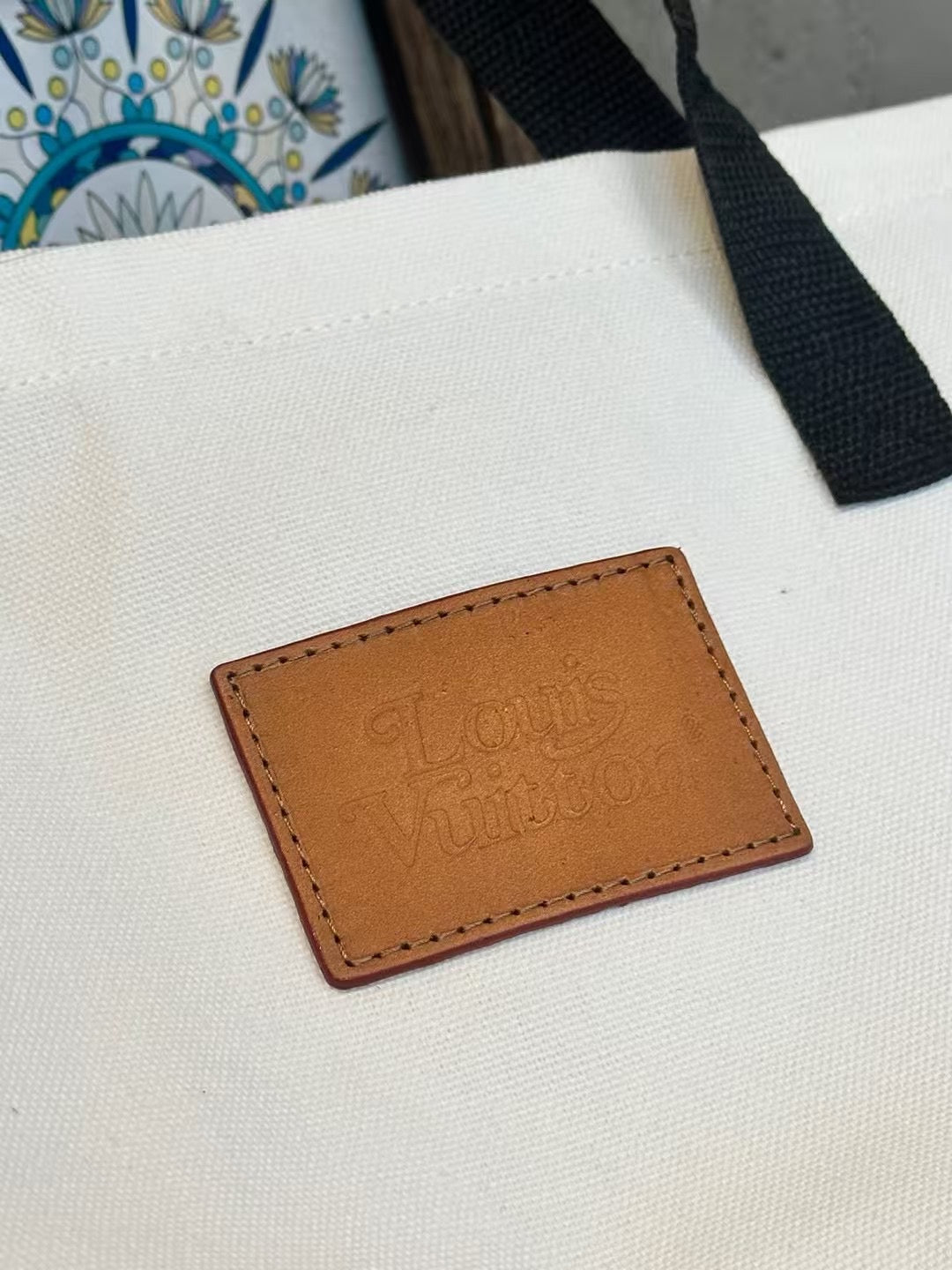 CUSTOM LV PICNIC SET
