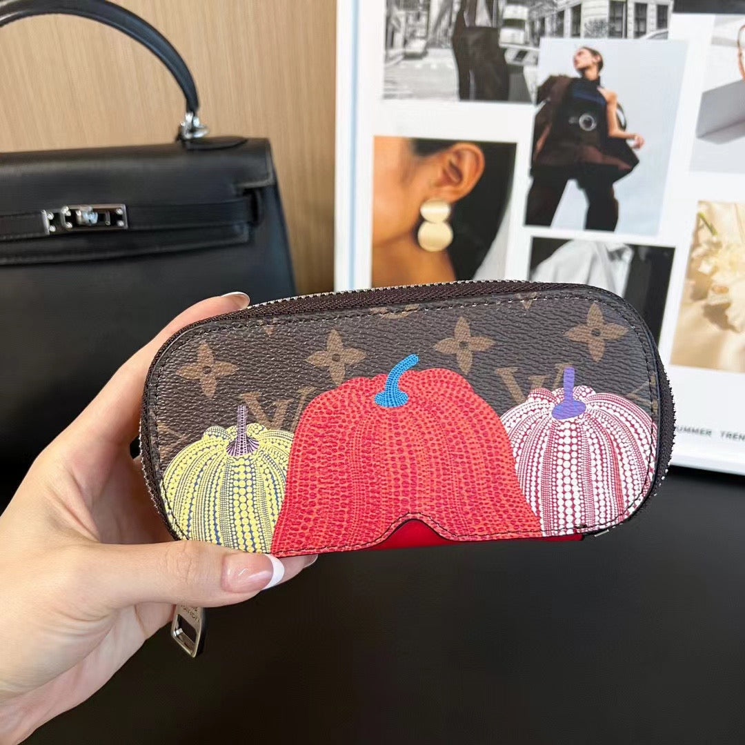 CUSTOM LV SUNGLASSES POUCH