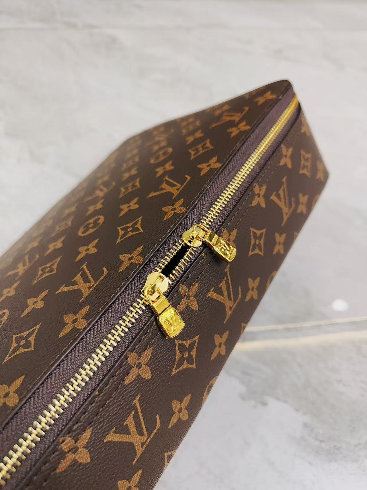 CUSTOM LV MAKE UP 3 IN 1 POUCH SET (BROWN INTERIOR)