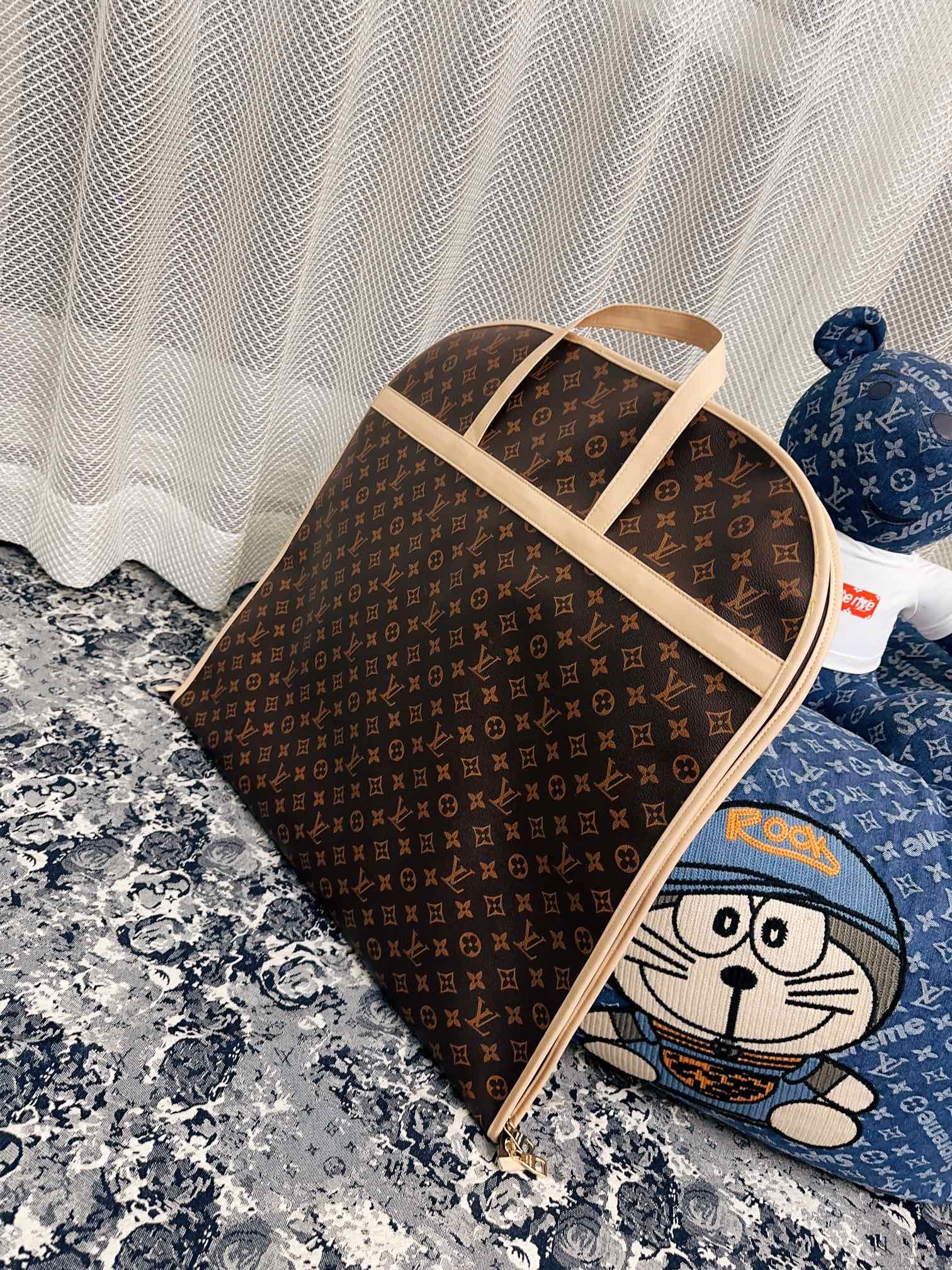 CUSTOM LV GARMENT BAG