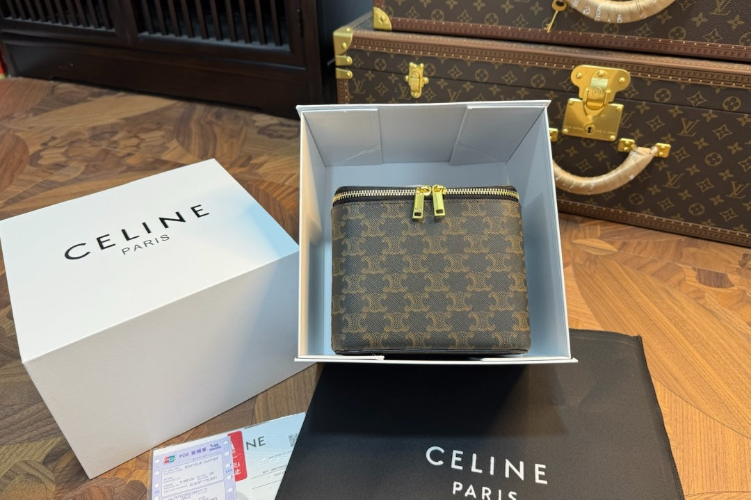CELINE MAKE UP VANITY BAG