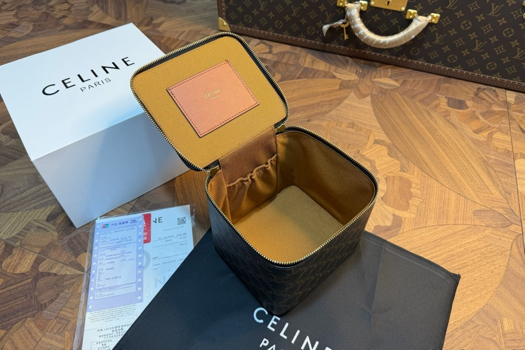 CELINE MAKE UP VANITY BAG