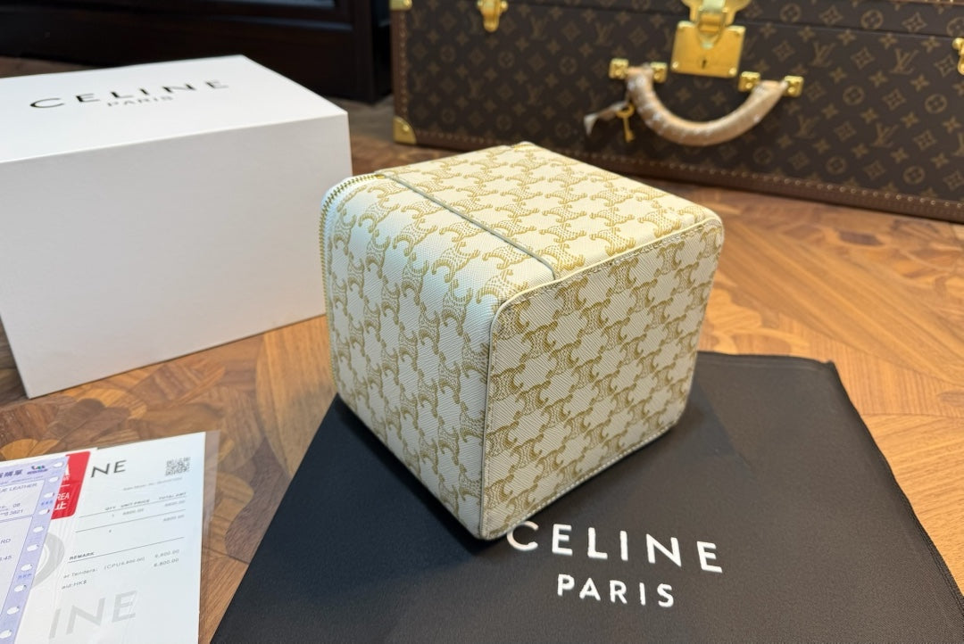 CELINE MAKE UP VANITY BAG (WHITE)