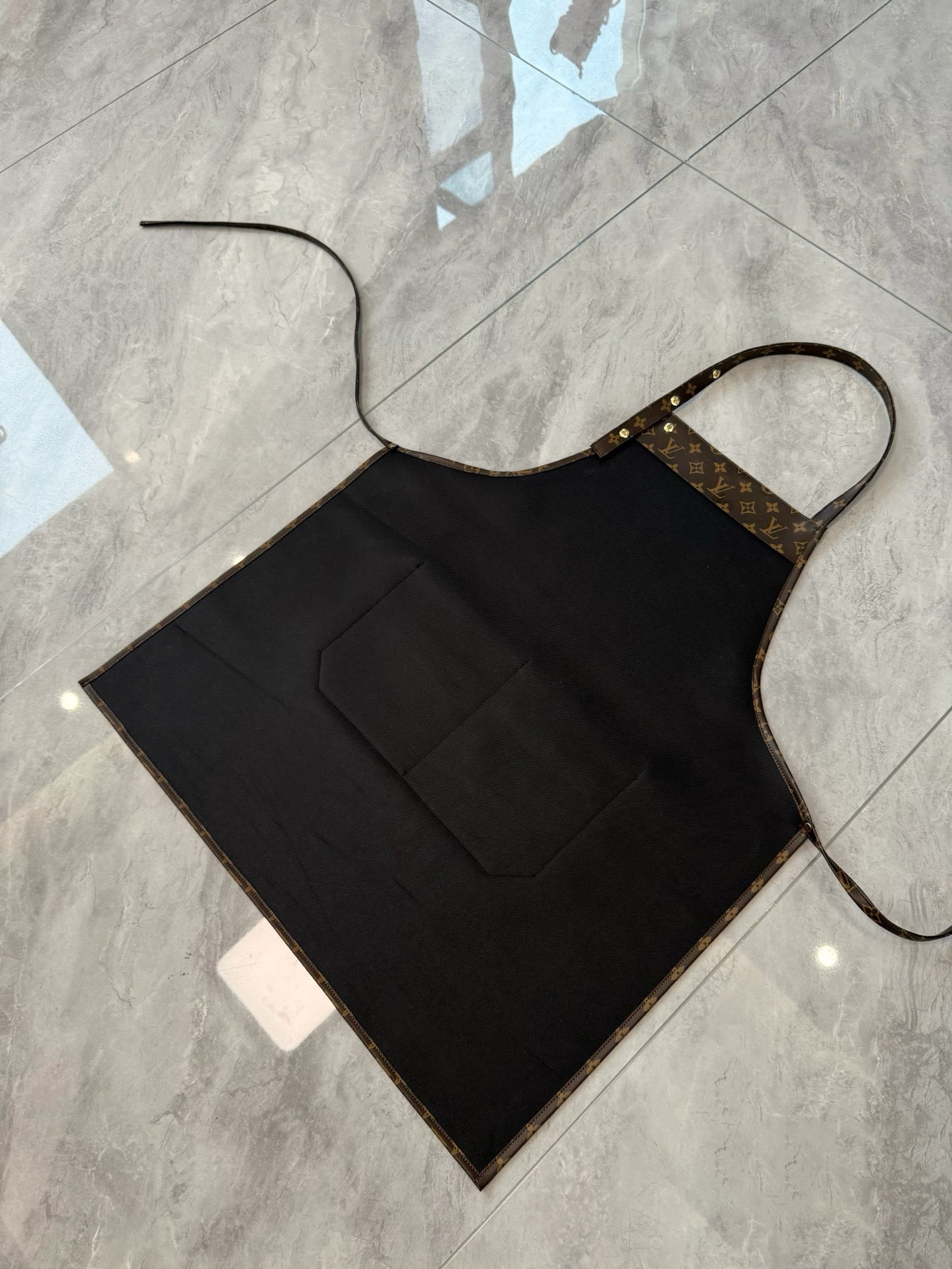 CUSTOM LV LEATHER APRON