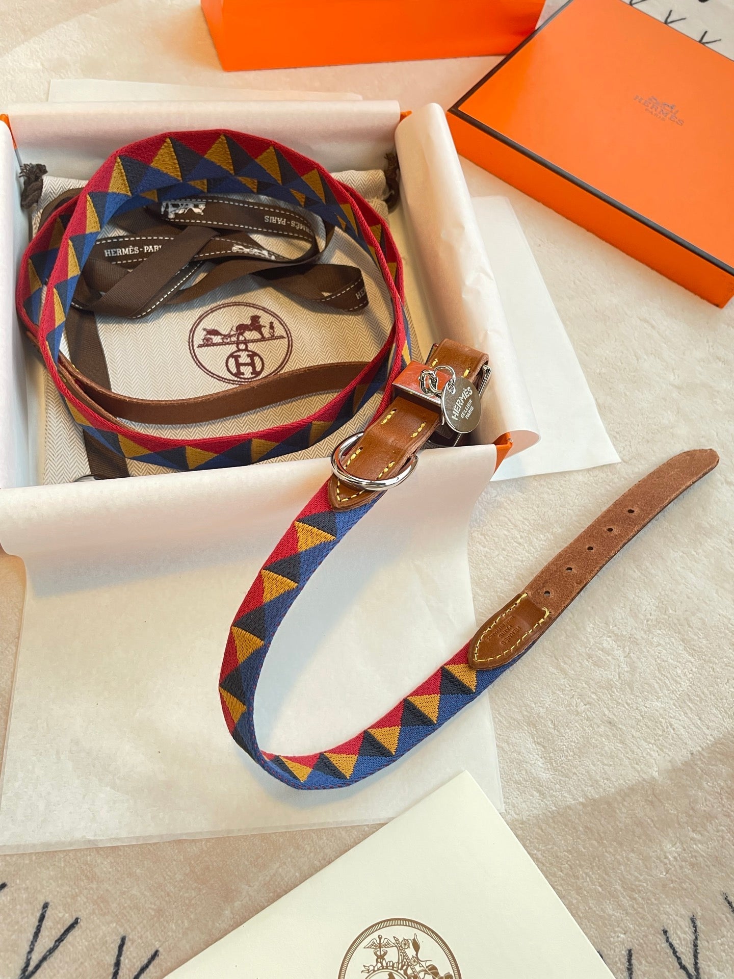 HERMES DOG HARNESS AND LEASH (TRIANGLES)