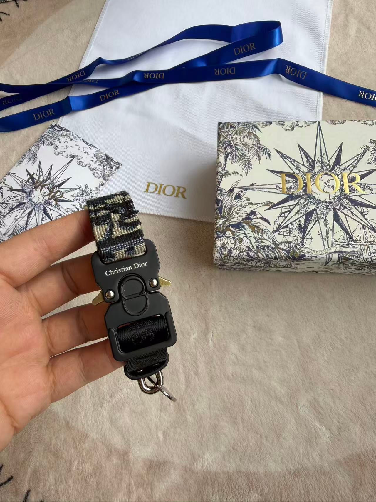 CHRISTIAN DOG COLLAR AND LEASH