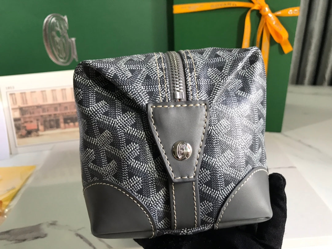 GOYARD VANITY POUCH