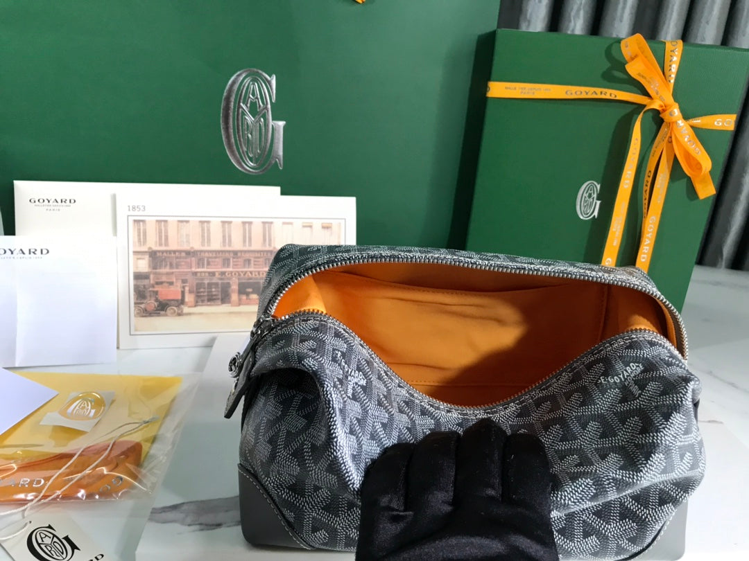 GOYARD VANITY POUCH