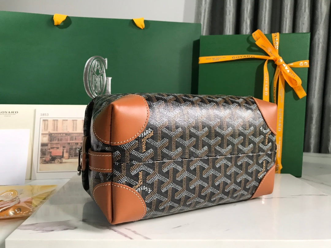 GOYARD VANITY POUCH
