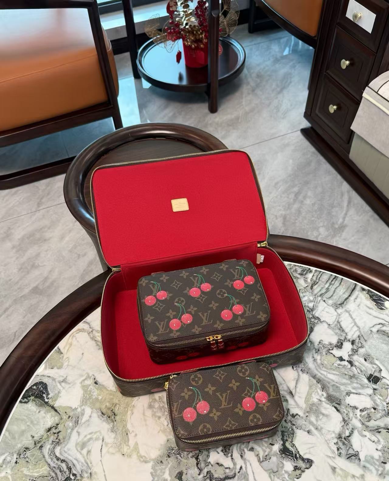 CUSTOM LV MAKE UP 3 IN 1 POUCH SET (CHERRY)
