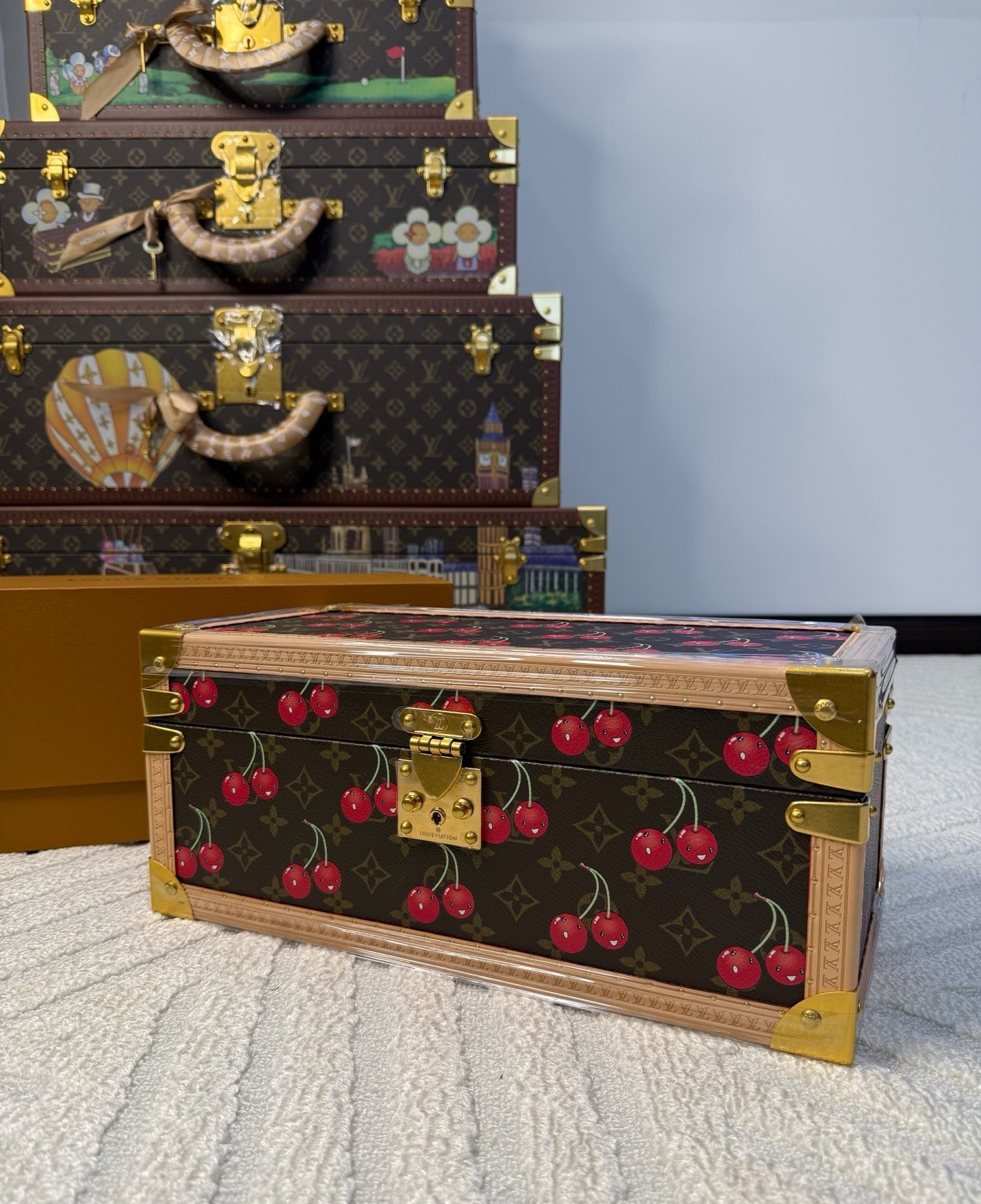 LV COFFRET ACCESSORIES BOX (CHERRY)