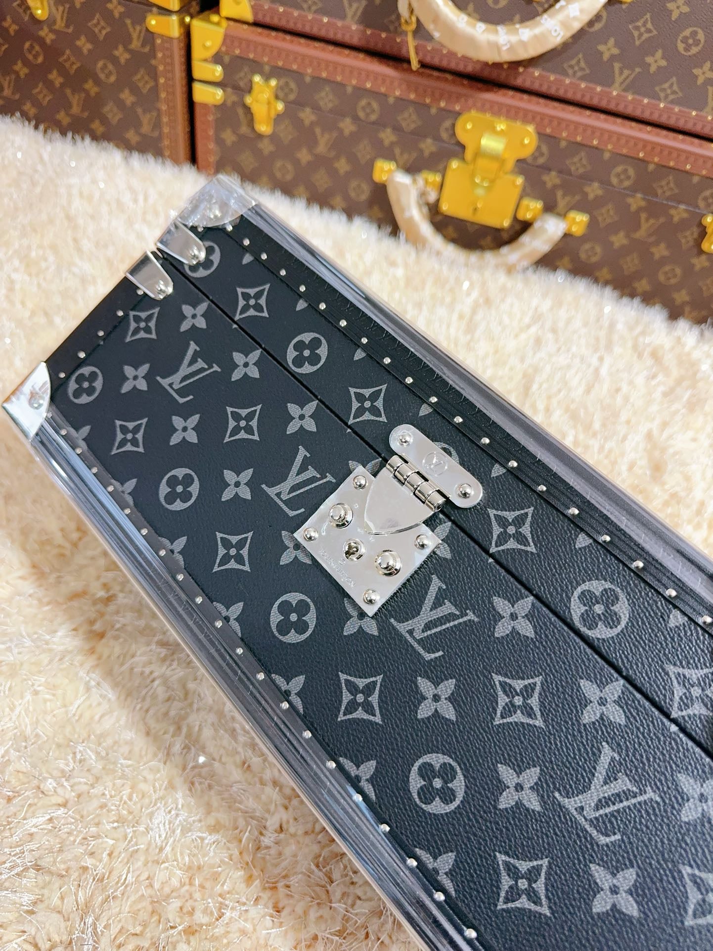 LV COFFRET ACCESSORIES BOX