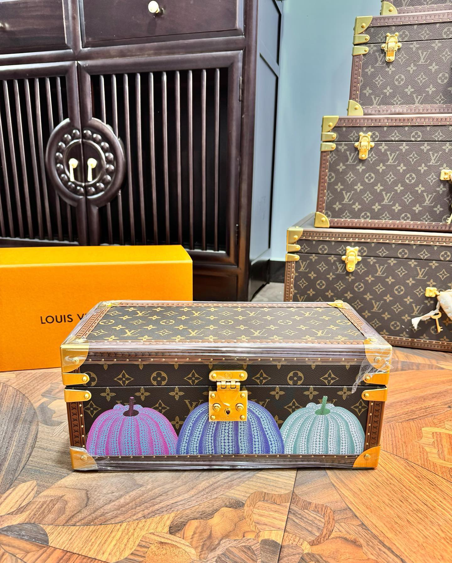 LV COFFRET ACCESSORIES BOX (PUMPKIN)