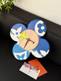 LV VIVIENNE CLOCK
