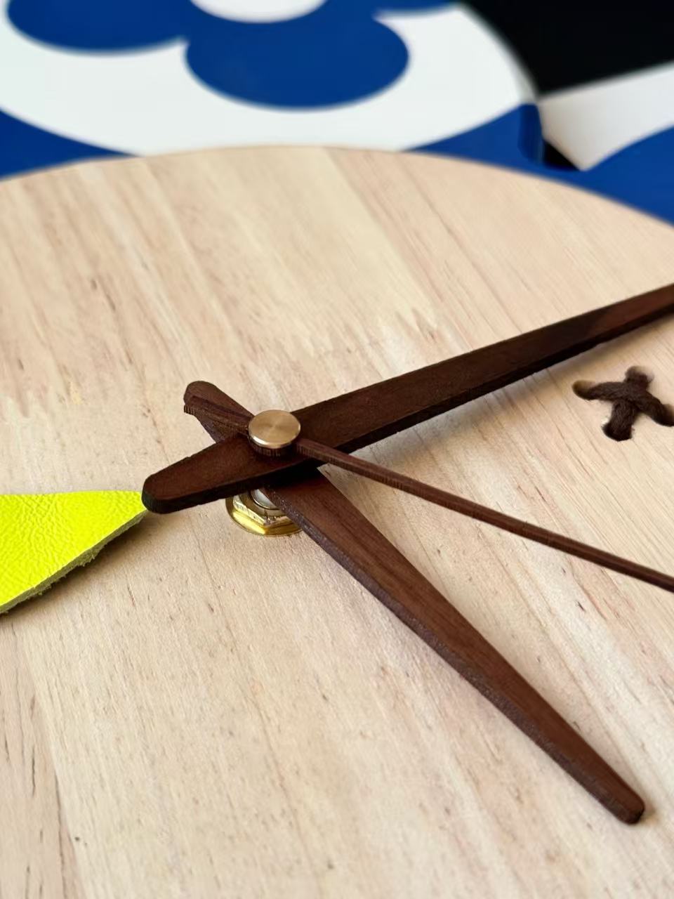 LV VIVIENNE CLOCK