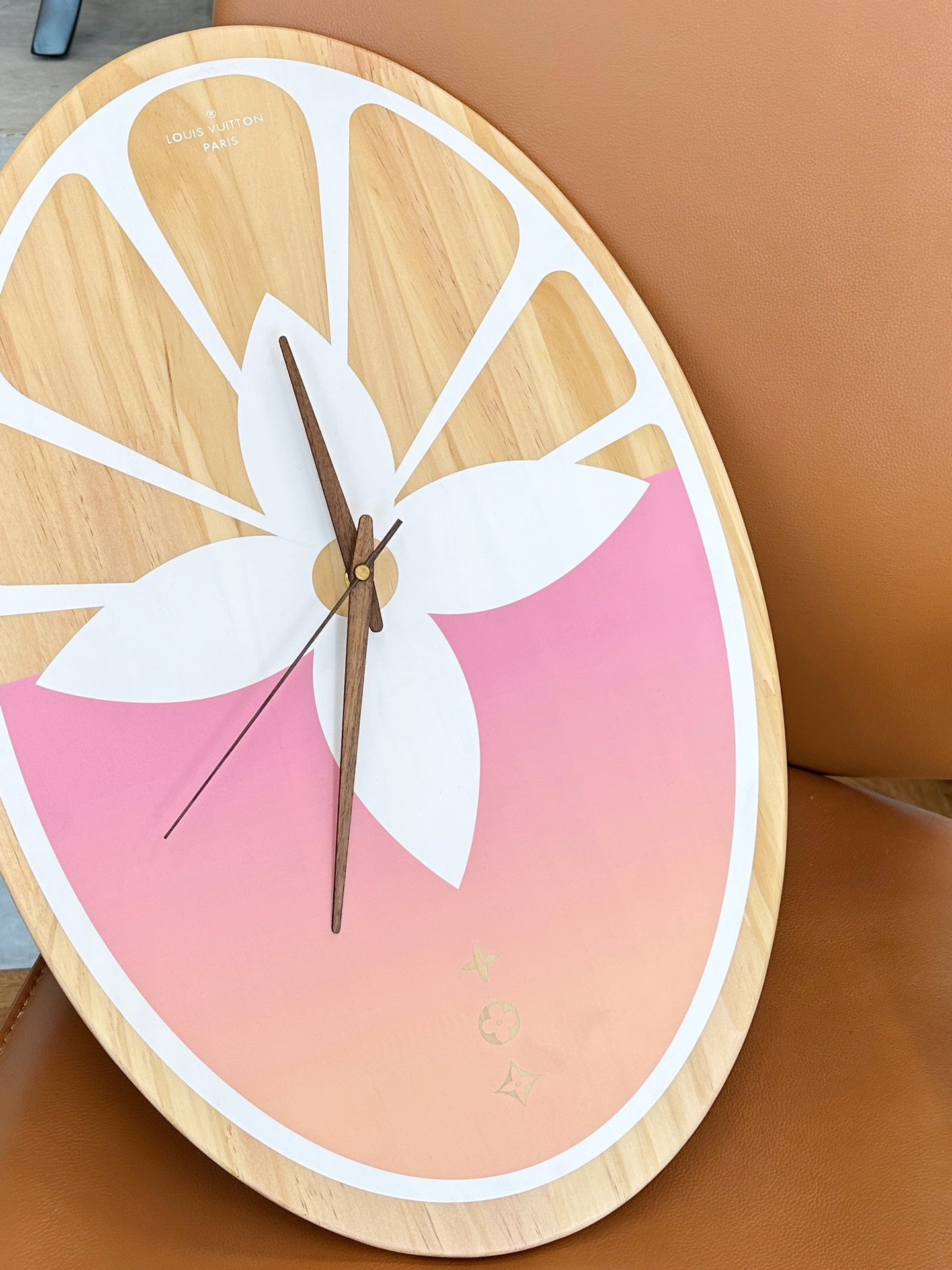 LV WAKEBOARD CLOCK