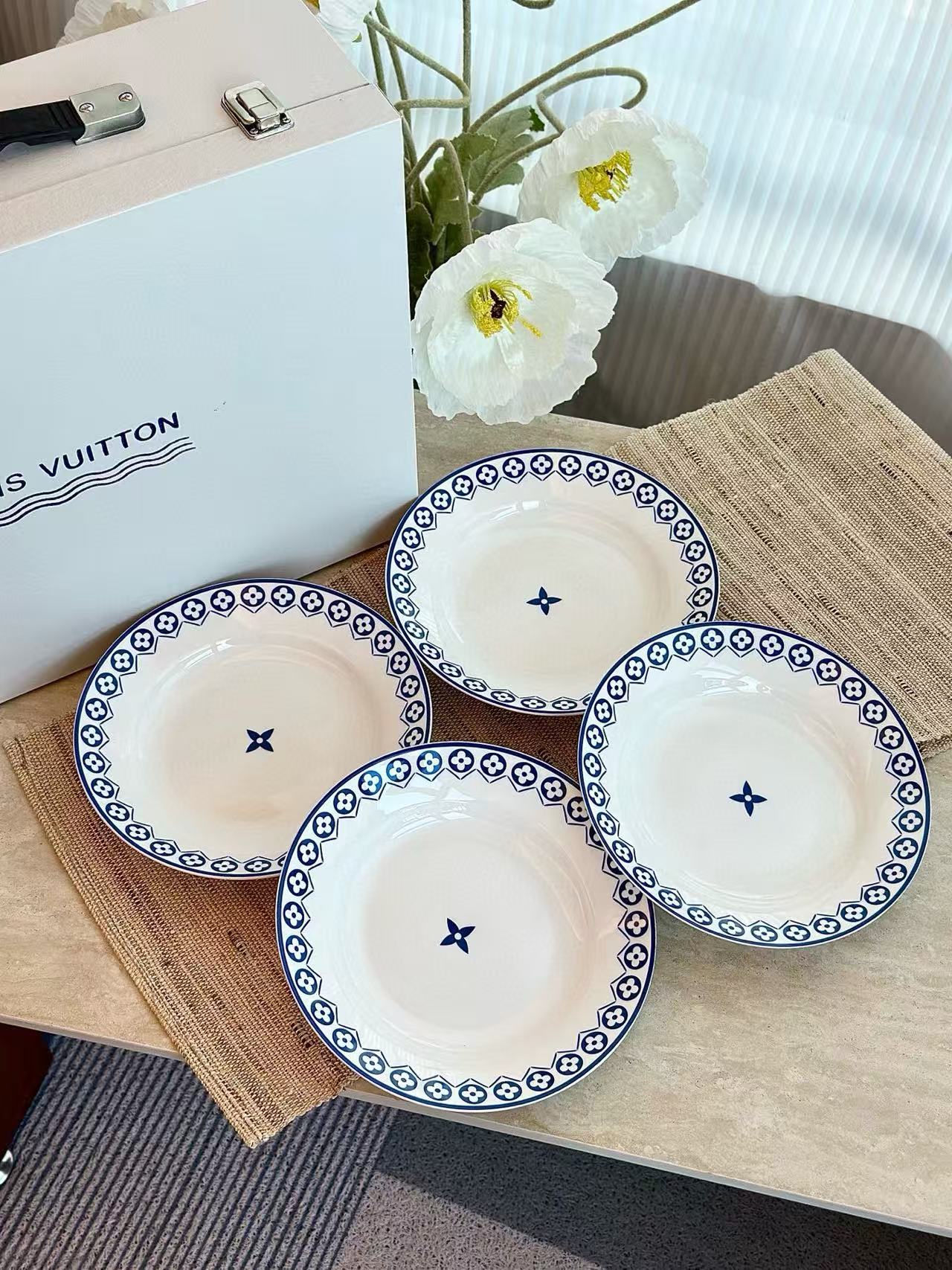 CUSTOM LV DINING TABLEWARE SET 2.0
