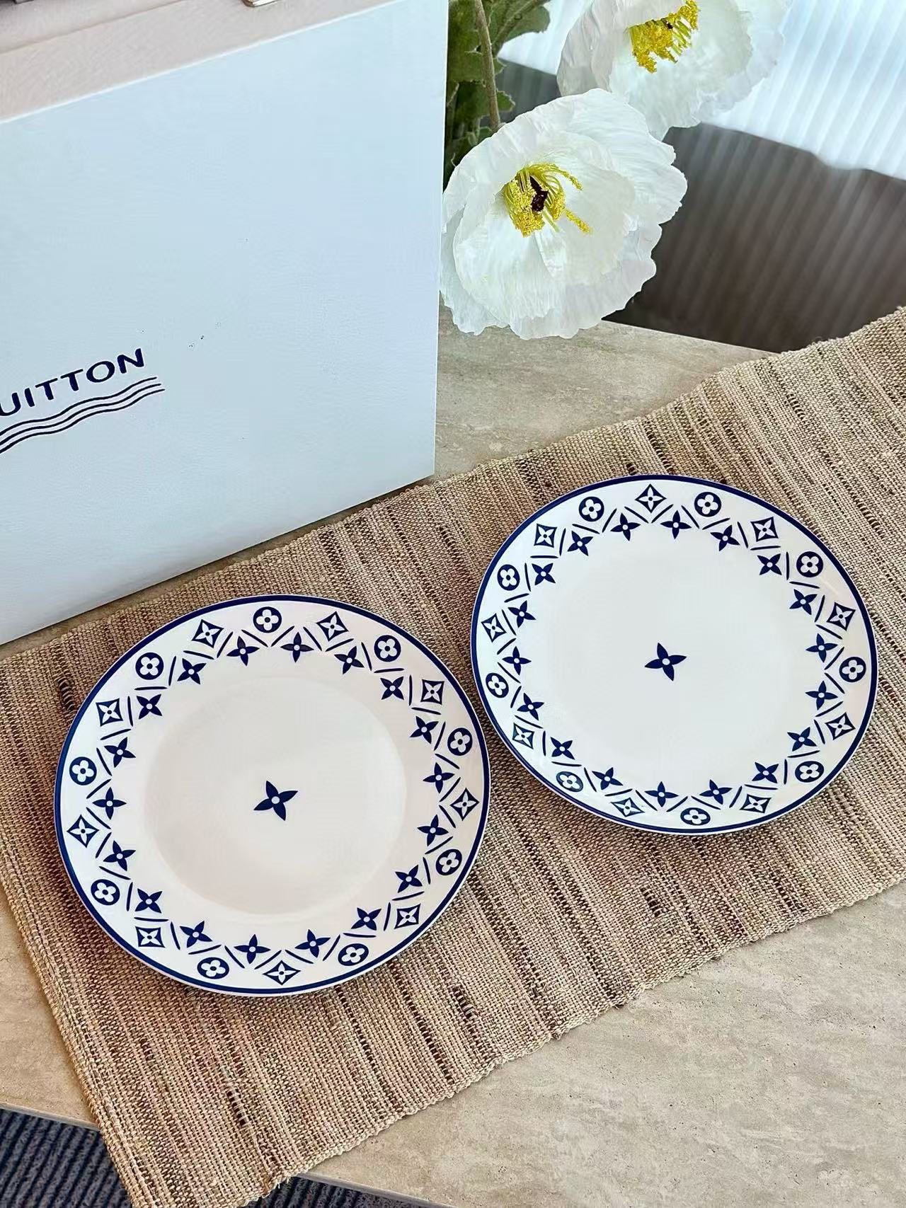 CUSTOM LV DINING TABLEWARE SET 2.0