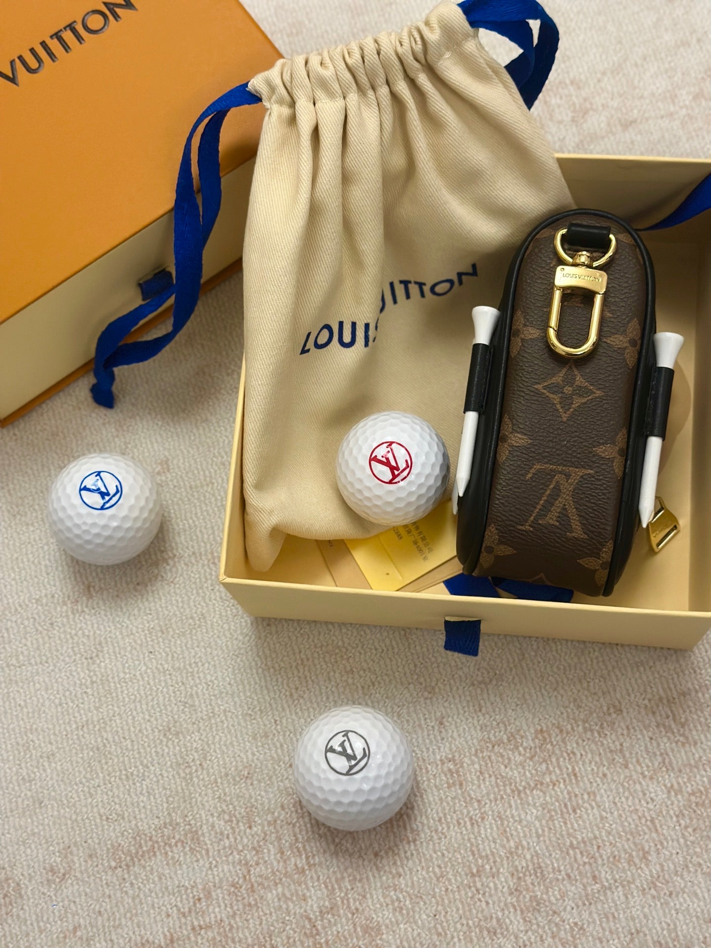 CUSTOM LV GOLF BALL KIT