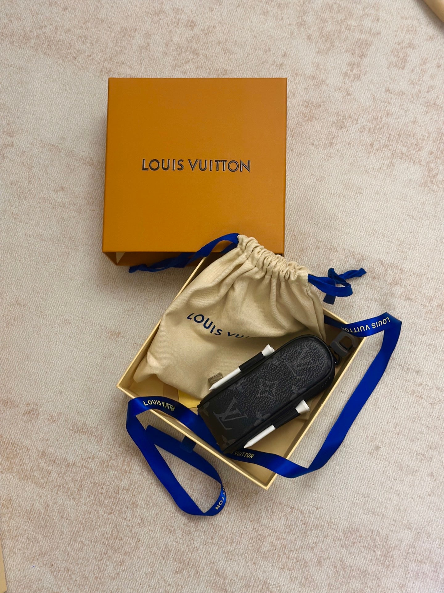 CUSTOM LV GOLF BALL KIT – THE VAULT CHAMBER™