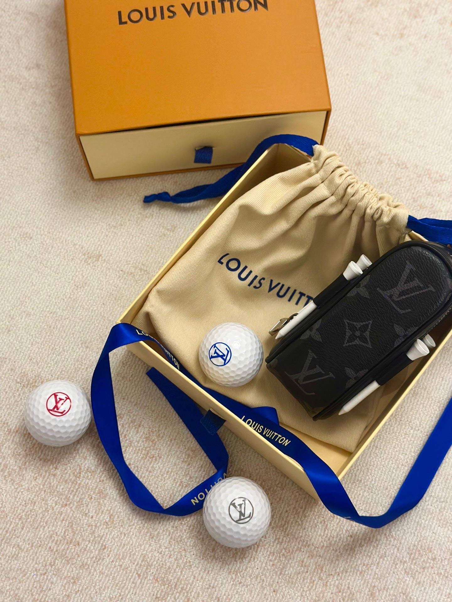 CUSTOM LV GOLF BALL KIT – THE VAULT CHAMBER™