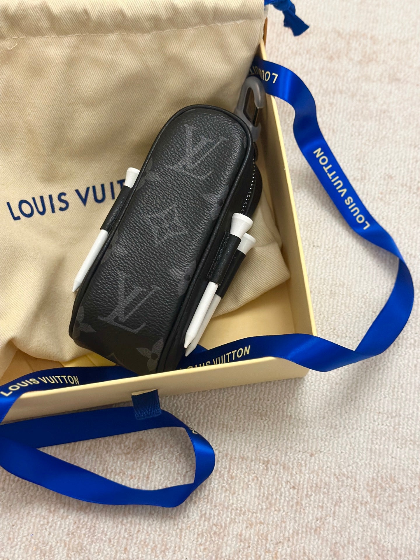 CUSTOM LV GOLF BALL KIT – THE VAULT CHAMBER™