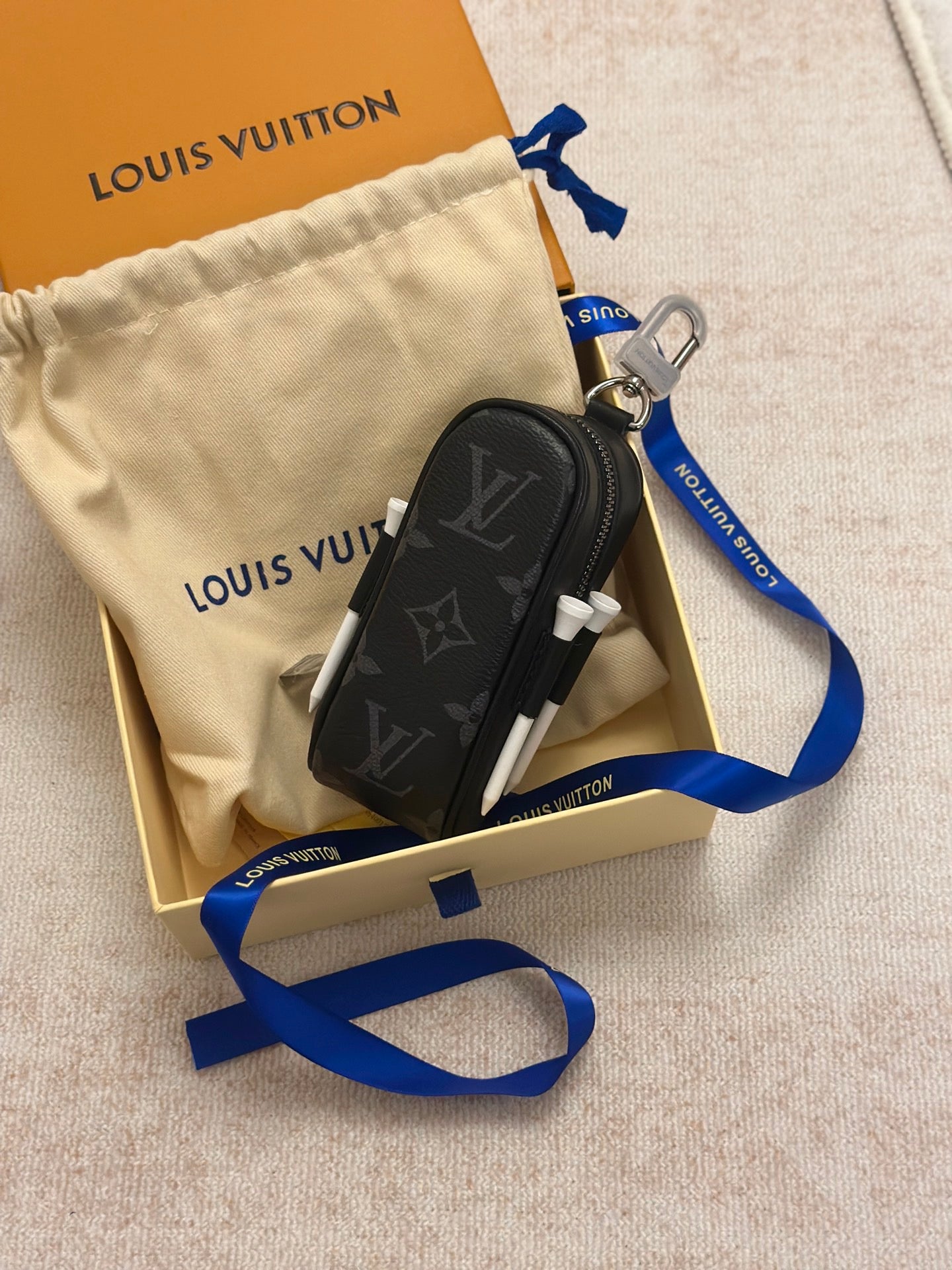 CUSTOM LV GOLF BALL KIT – THE VAULT CHAMBER™