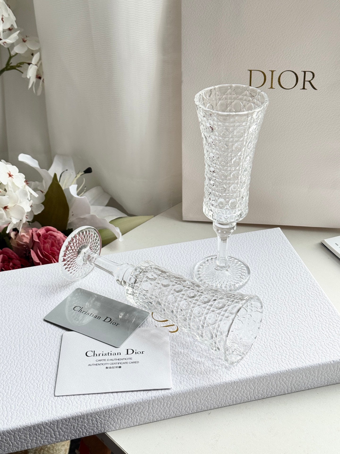 CHRISTIAN CHAMPAGNE GLASS SET