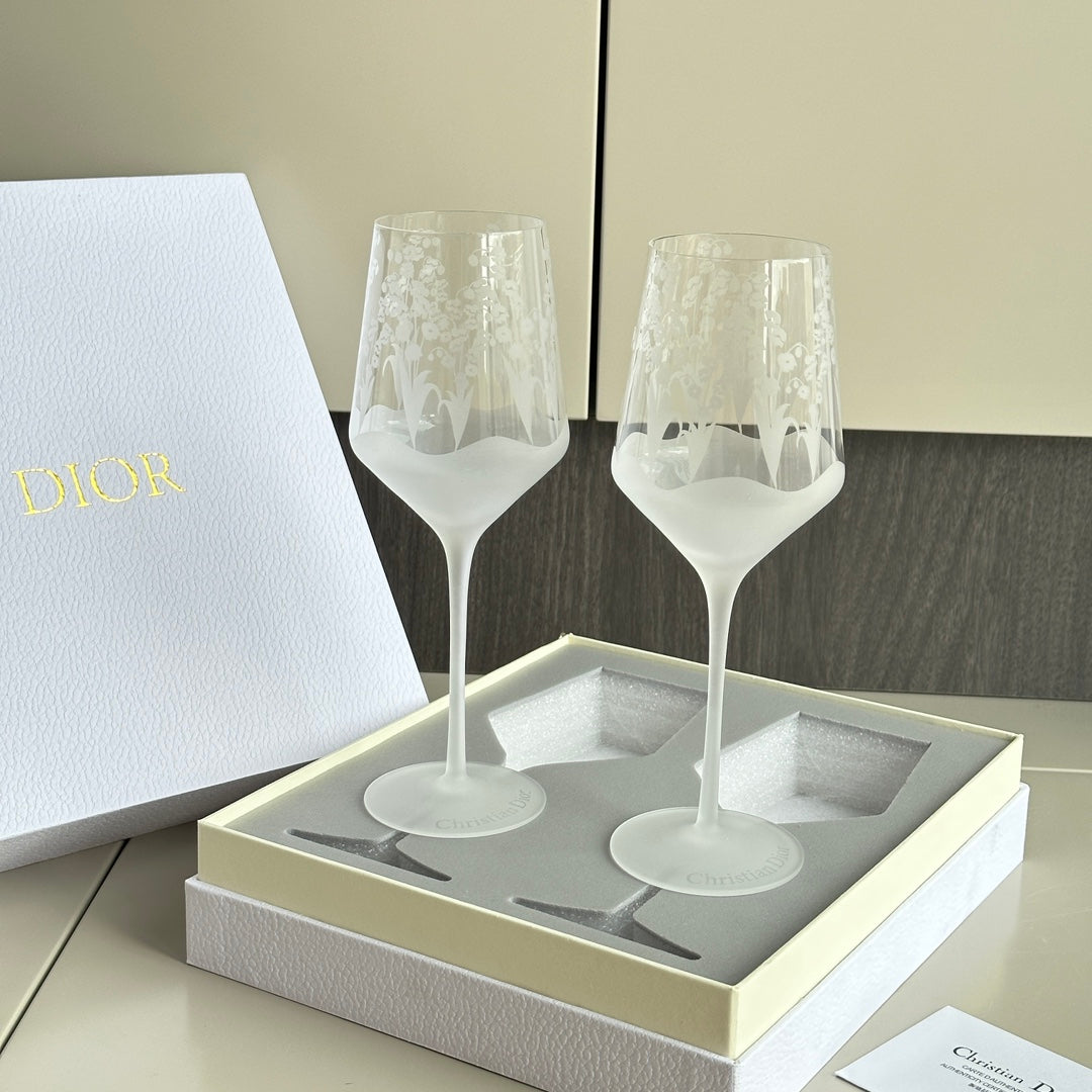 CHRISTIAN WINE GLASS SET