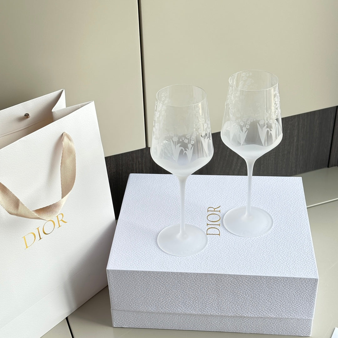 CHRISTIAN WINE GLASS SET