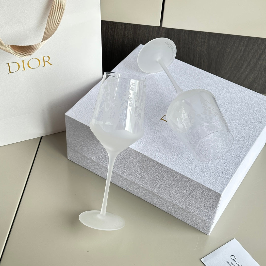 CHRISTIAN WINE GLASS SET
