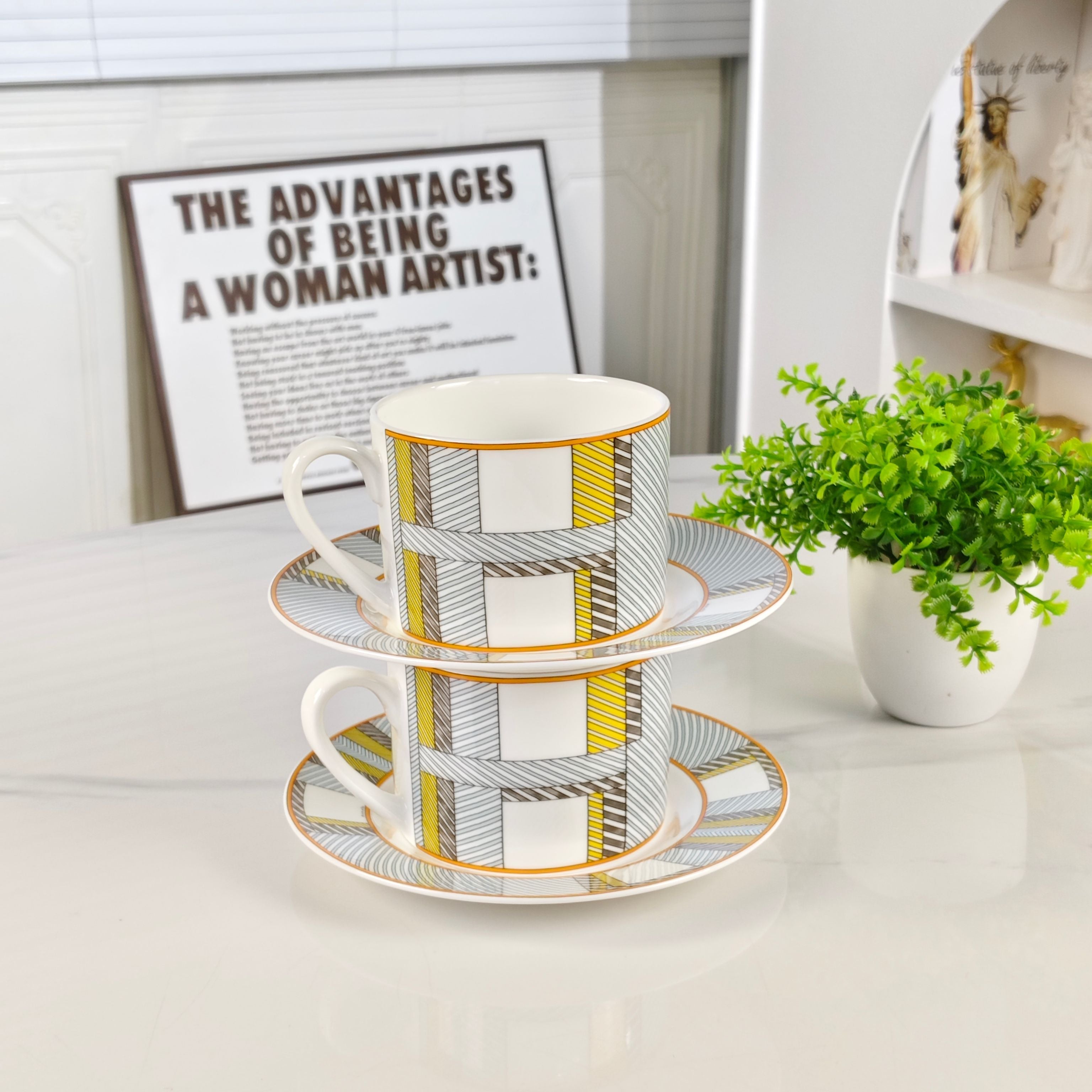HERMES TEA CUP SET