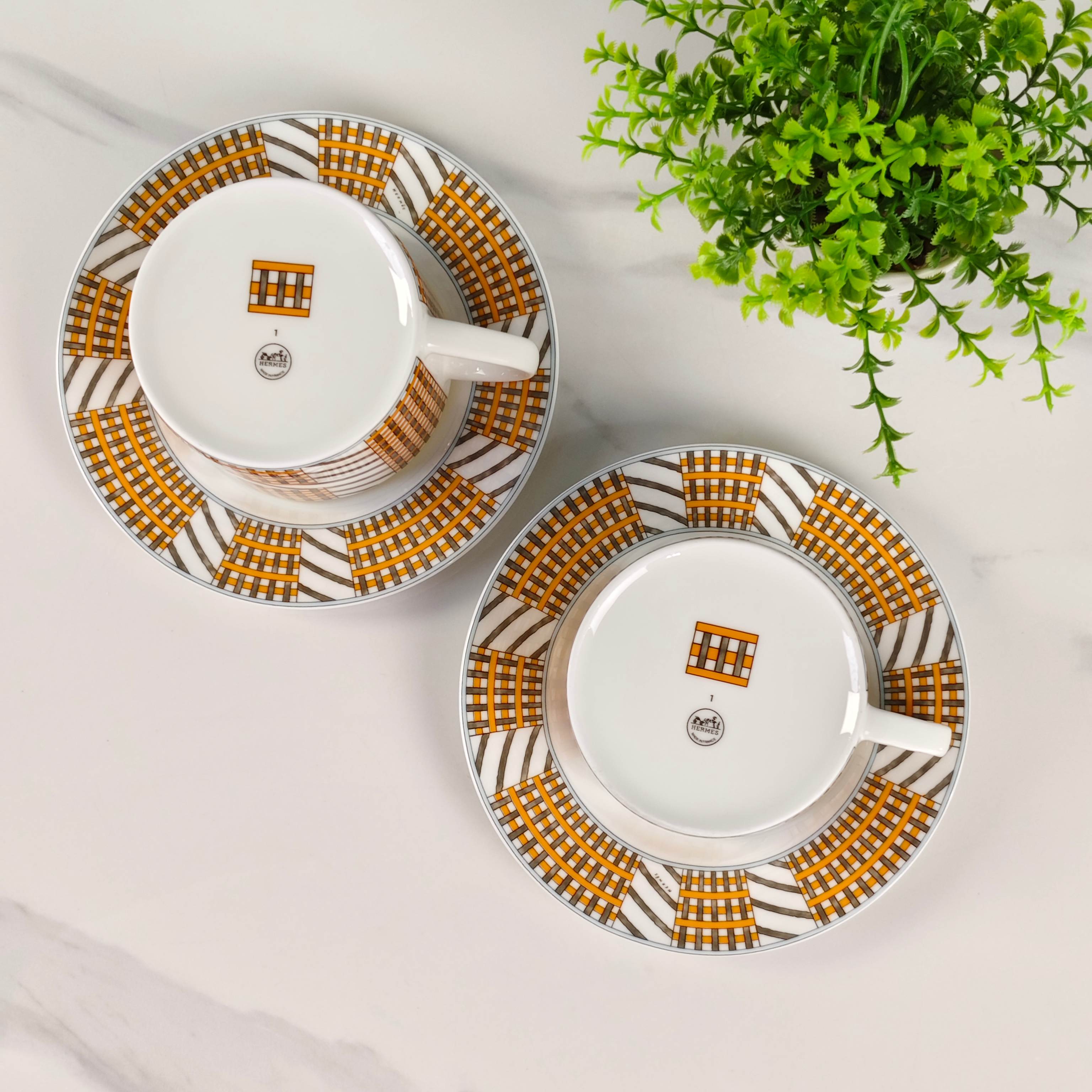 HERMES TEA CUP SET