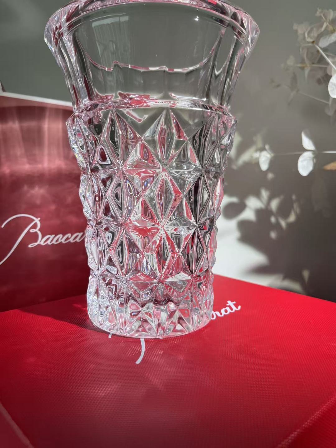 BACCARAT CRYSTAL FLOWER VASE