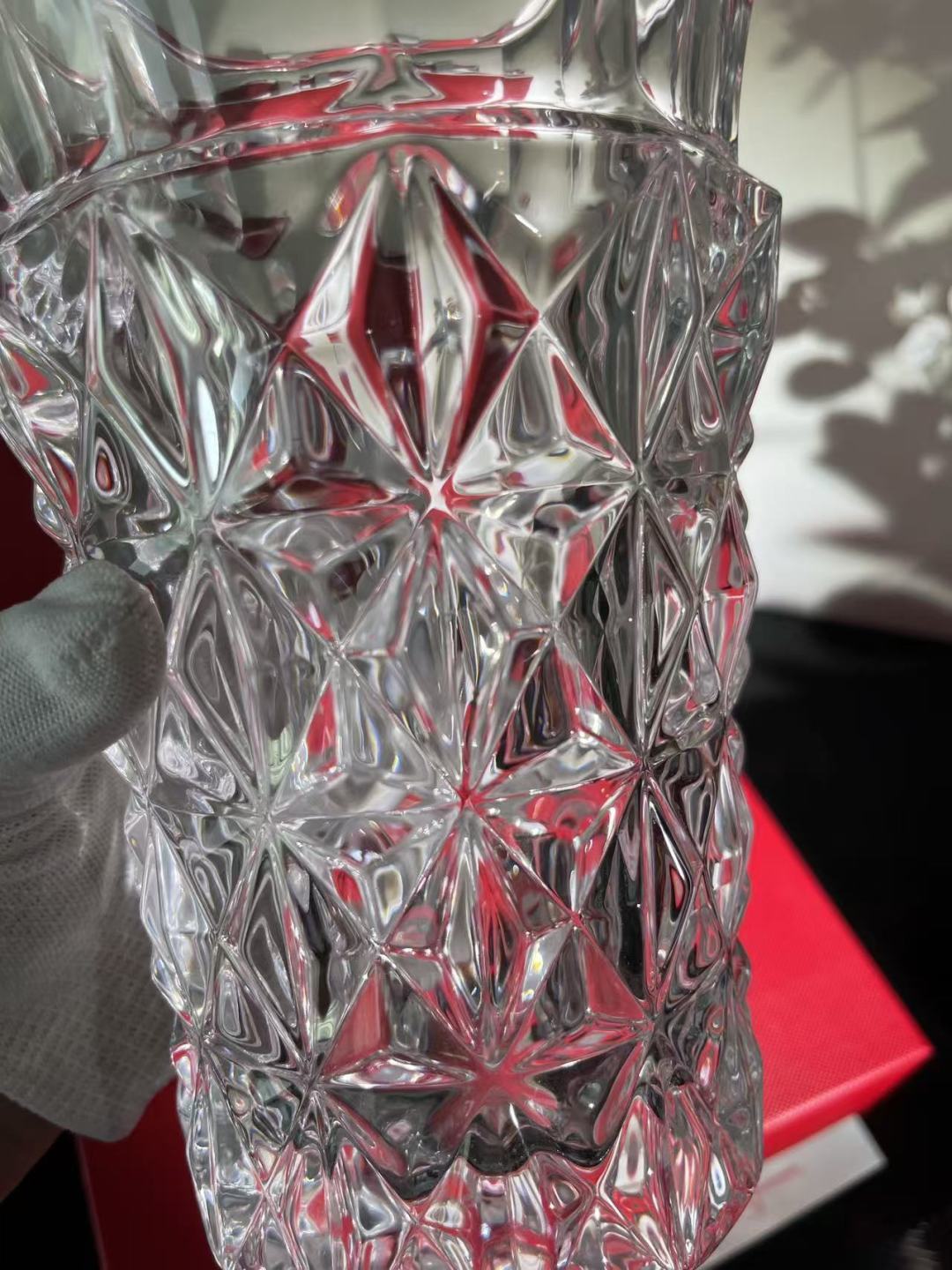 BACCARAT CRYSTAL FLOWER VASE