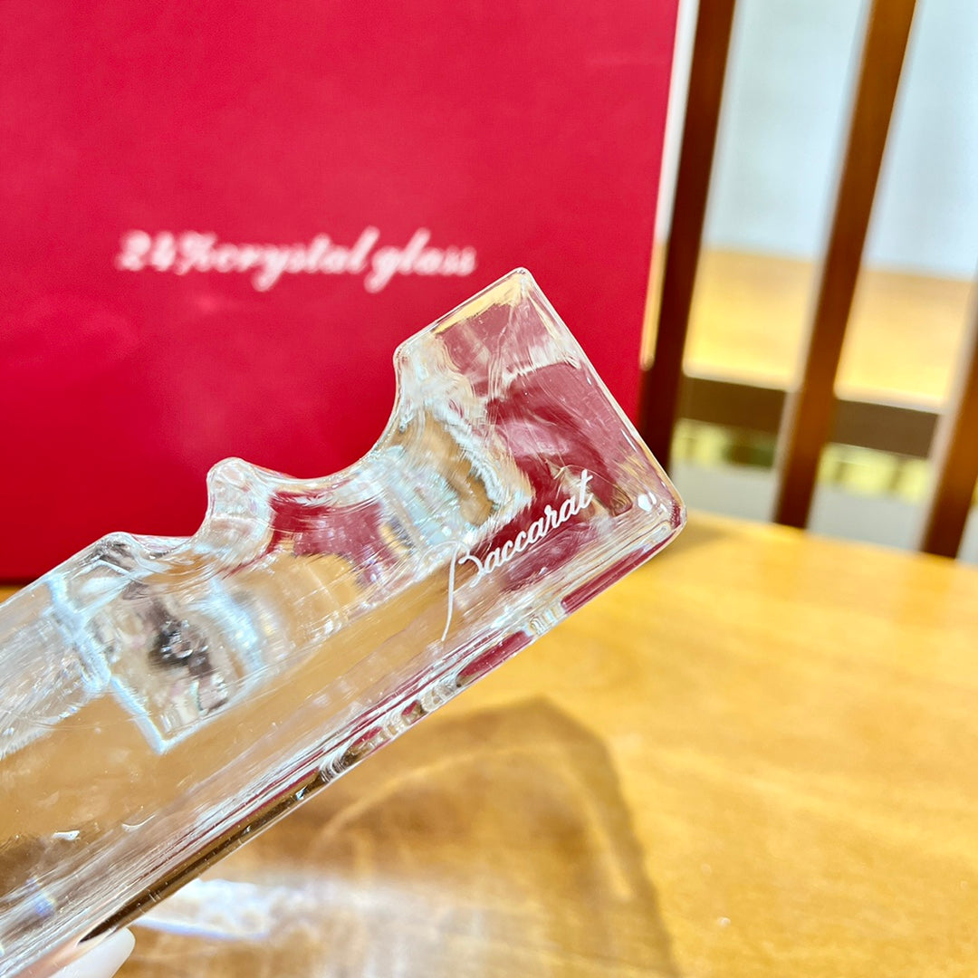 BACCARAT CRYSTAL ASHTRAY