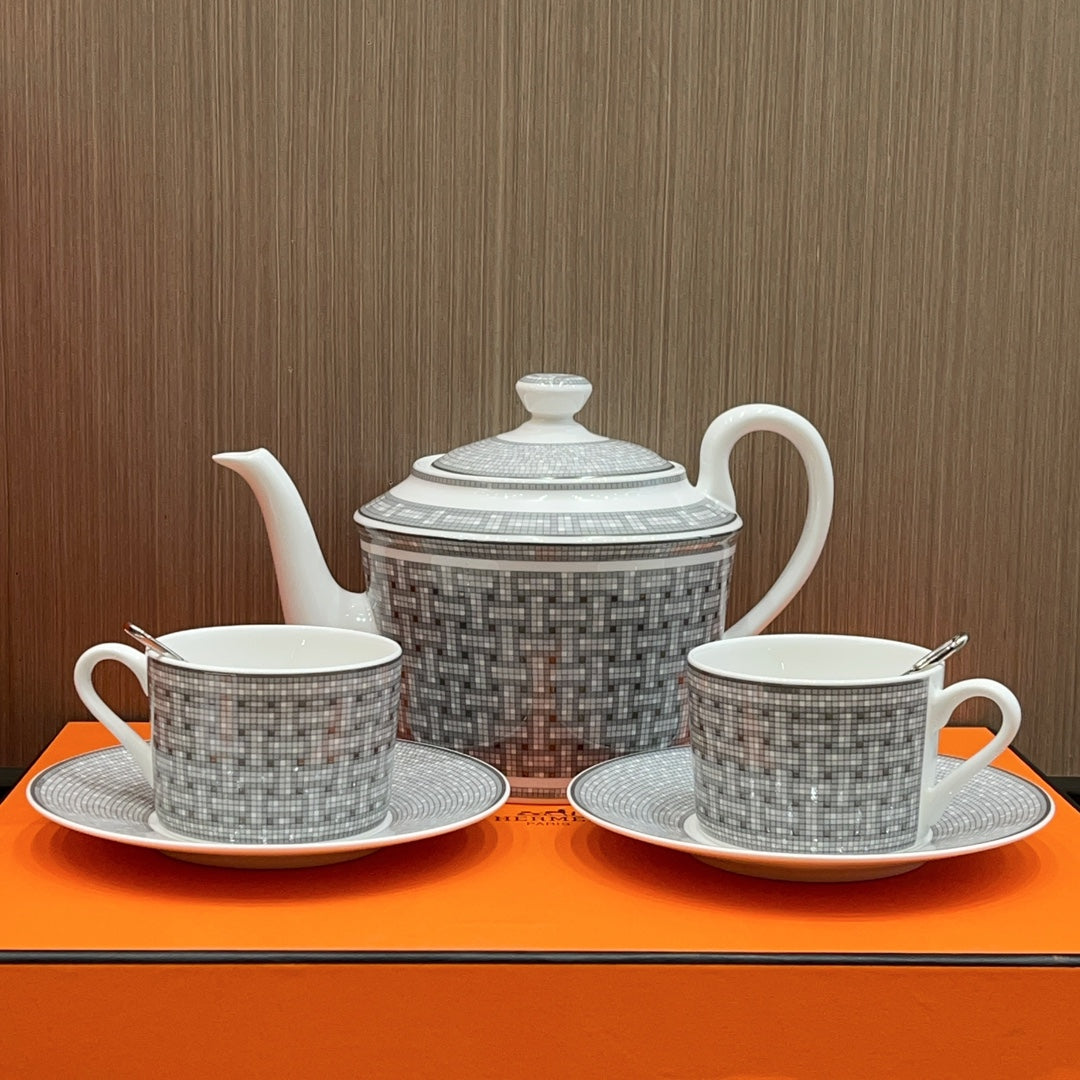 HERMES TEA POT SET